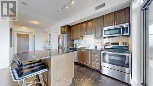 Lph05 - 1215 Bayly Street, Pickering, ON - Indoor Photo Showing Kitchen With Stainless Steel Kitchen