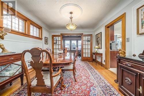 1961 Verdun Avenue, Windsor, ON - Indoor Photo Showing Dining Room