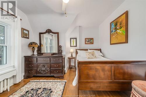 1961 Verdun Avenue, Windsor, ON - Indoor Photo Showing Bedroom