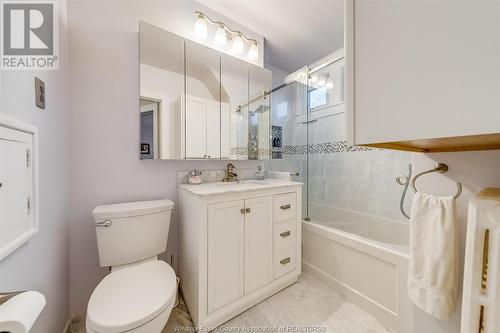 1961 Verdun Avenue, Windsor, ON - Indoor Photo Showing Bathroom