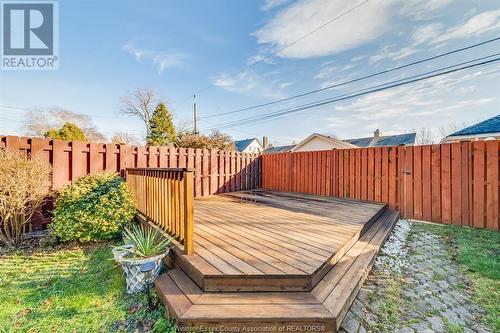 1961 Verdun Avenue, Windsor, ON - Outdoor