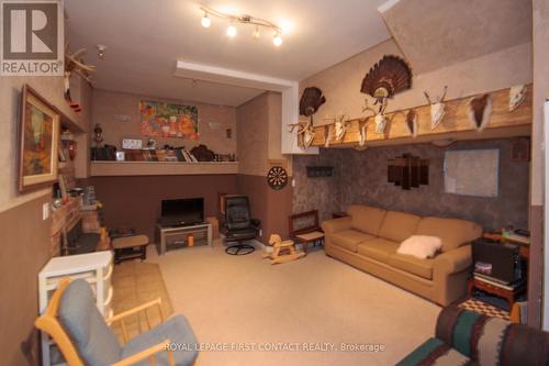 17 Mcconkey Place, Barrie, ON - Indoor Photo Showing Other Room