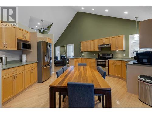 7124 St Gerald Place, Prince George, BC - Indoor Photo Showing Kitchen