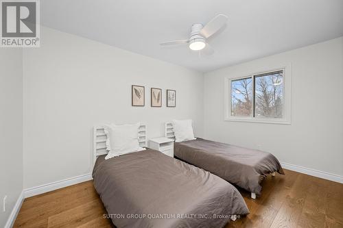 2401 St Frances Drive, Burlington, ON - Indoor Photo Showing Bedroom