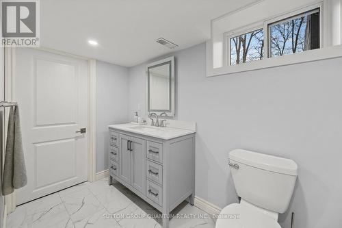 2401 St Frances Drive, Burlington, ON - Indoor Photo Showing Bathroom