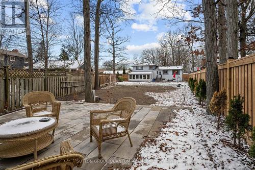 2401 St Frances Drive, Burlington, ON - Outdoor With Deck Patio Veranda