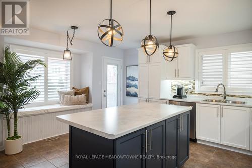 988 Clark Boulevard, Milton, ON - Indoor Photo Showing Kitchen With Double Sink