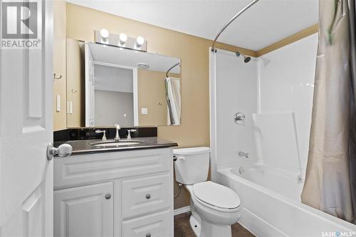 107 Allwood Crescent, Saskatoon, SK - Indoor Photo Showing Bathroom