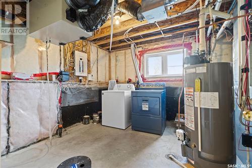 107 Allwood Crescent, Saskatoon, SK - Indoor Photo Showing Laundry Room