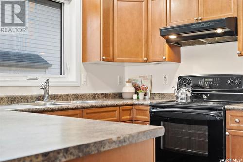 107 Allwood Crescent, Saskatoon, SK - Indoor Photo Showing Kitchen With Double Sink