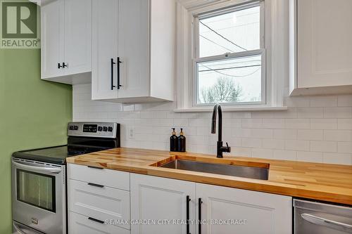 223 Mcclennan Street, Peterborough (Northcrest), ON - Indoor Photo Showing Kitchen