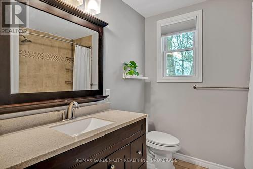 223 Mcclennan Street, Peterborough (Northcrest), ON - Indoor Photo Showing Bathroom