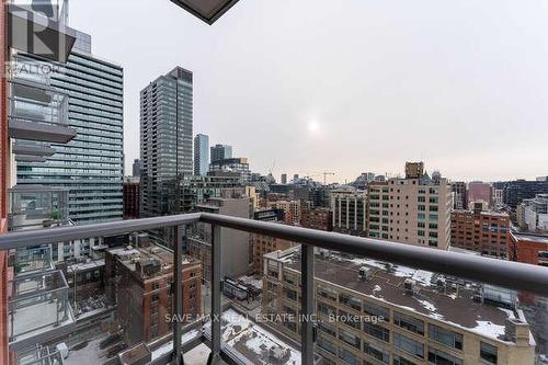 1620 - 108 Peter Street, Toronto, ON - Outdoor With View