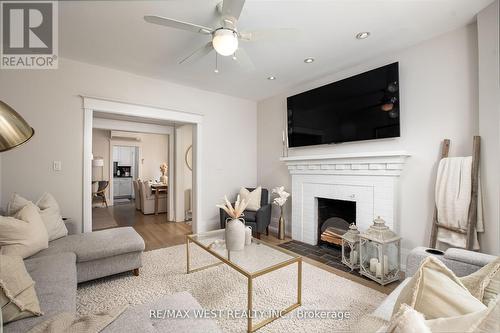 Bldg 1 - 9 Humewood Drive, Toronto, ON - Indoor Photo Showing Living Room With Fireplace