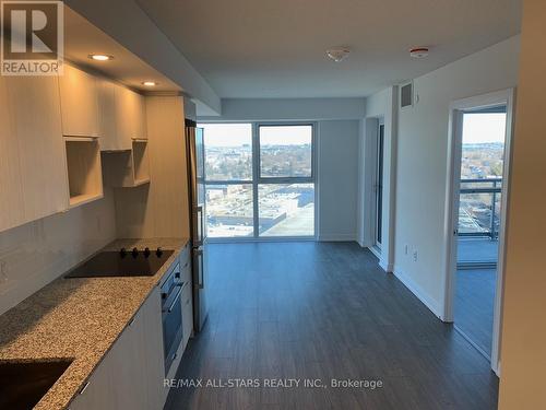 1601 - 225 Village Green Square, Toronto, ON - Indoor Photo Showing Kitchen