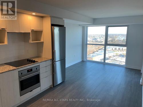 1601 - 225 Village Green Square, Toronto, ON - Indoor Photo Showing Kitchen