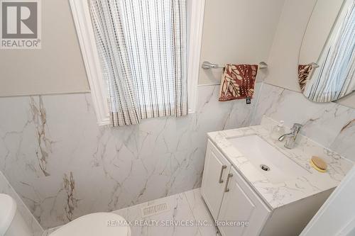 42 Domenico Crescent, Brampton, ON - Indoor Photo Showing Bathroom