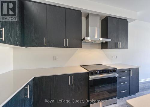 25 Wynwood Lane, Orillia, ON - Indoor Photo Showing Kitchen