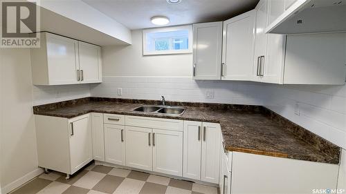 A And B 1924 Montreal Street, Regina, SK - Indoor Photo Showing Kitchen With Double Sink