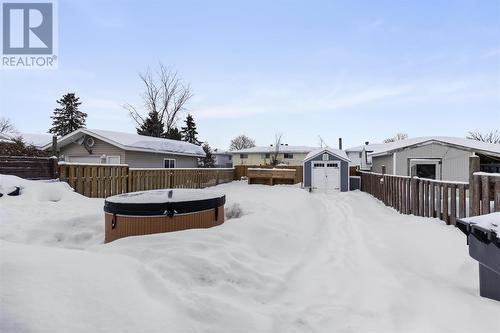 74 Pozzebon Cres, Sault Ste. Marie, ON - Outdoor