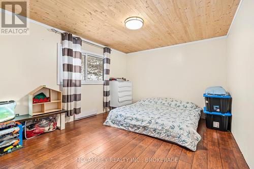 3053 Brewers Mills Road, Kingston (City North Of 401), ON - Indoor Photo Showing Bedroom