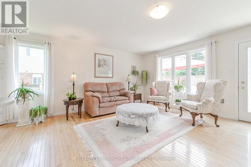 765 St. David Street S, Centre Wellington (Fergus), ON - Indoor Photo Showing Living Room