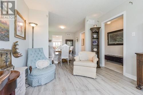 765 St. David Street S, Centre Wellington (Fergus), ON - Indoor Photo Showing Living Room