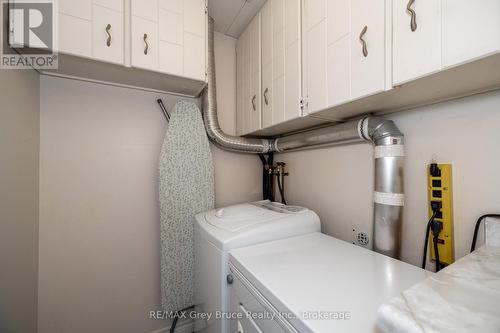 203 - 860 9Th Street E, Owen Sound, ON - Indoor Photo Showing Laundry Room