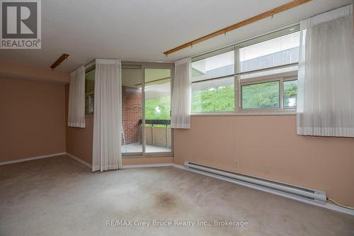 203 - 860 9Th Street E, Owen Sound, ON - Indoor Photo Showing Other Room