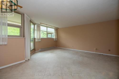 203 - 860 9Th Street E, Owen Sound, ON - Indoor Photo Showing Other Room