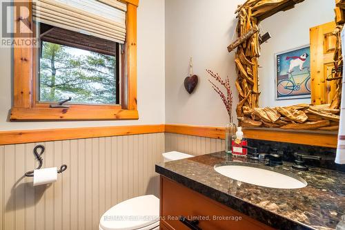 140 Alexandra Way, Blue Mountains (Blue Mountain Resort Area), ON - Indoor Photo Showing Bathroom