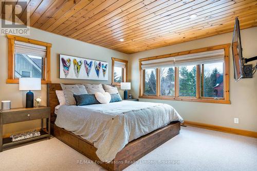 140 Alexandra Way, Blue Mountains (Blue Mountain Resort Area), ON - Indoor Photo Showing Bedroom