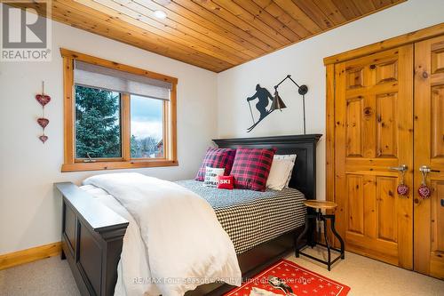 140 Alexandra Way, Blue Mountains (Blue Mountain Resort Area), ON - Indoor Photo Showing Bedroom