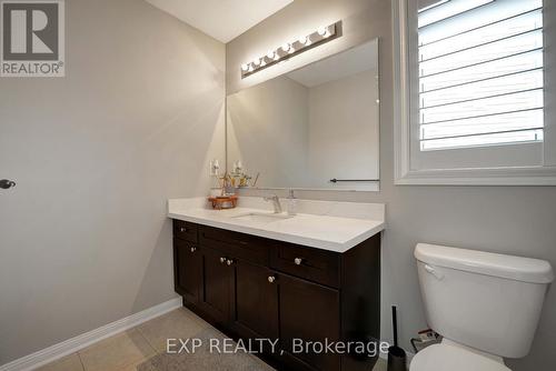 27 Beattie Crescent, Cambridge, ON - Indoor Photo Showing Bathroom