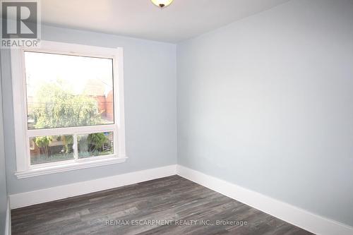 701 Wilson Street, Hamilton, ON - Indoor Photo Showing Other Room