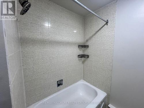 2 - 440 Fenerty Court, Ottawa, ON - Indoor Photo Showing Bathroom