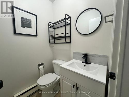 2 - 440 Fenerty Court, Ottawa, ON - Indoor Photo Showing Bathroom