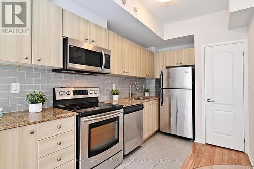 34 - 871 Wilson Avenue, Toronto, ON - Indoor Photo Showing Kitchen With Stainless Steel Kitchen