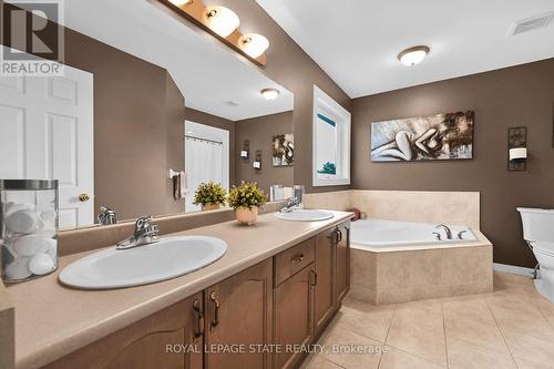 63 Edna Avenue, Hamilton, ON - Indoor Photo Showing Bathroom