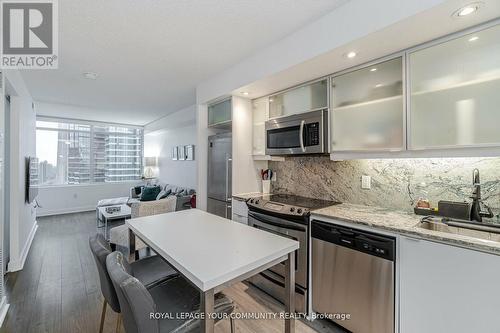 4803 - 25 Telegram Mews, Toronto, ON - Indoor Photo Showing Kitchen