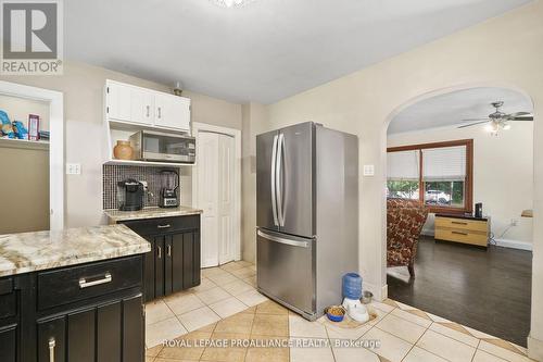 560 Carnegie Avenue, Smith-Ennismore-Lakefield, ON - Indoor Photo Showing Kitchen