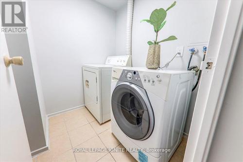 709 - 25 Silver Springs Boulevard, Toronto, ON - Indoor Photo Showing Laundry Room