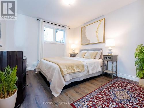 123 Wildwood Avenue, Richmond Hill, ON - Indoor Photo Showing Bedroom