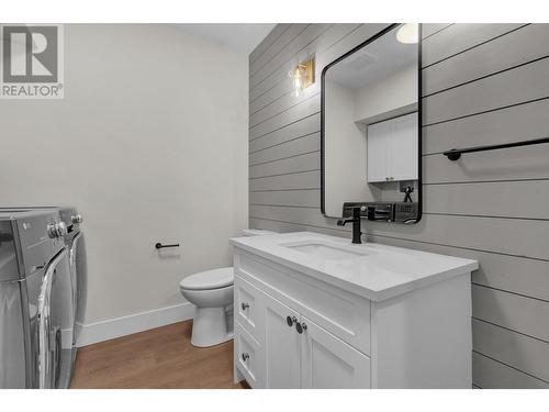 6807 Westmount Drive, Prince George, BC - Indoor Photo Showing Laundry Room