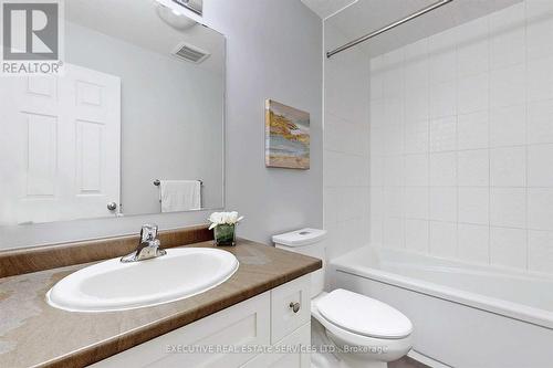 9 Mccann Street, Guelph, ON - Indoor Photo Showing Bathroom