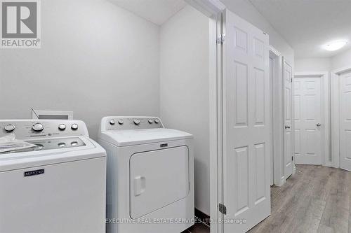 9 Mccann Street, Guelph, ON - Indoor Photo Showing Laundry Room