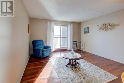 404 - 610 William Street S, Gananoque, ON - Indoor Photo Showing Living Room