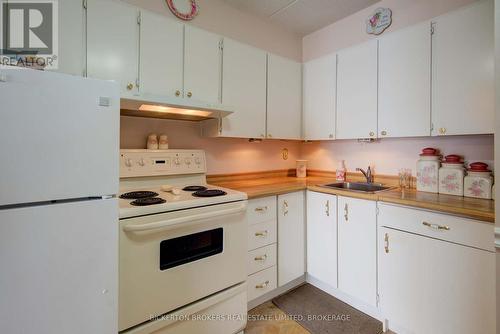 404 - 610 William Street S, Gananoque, ON - Indoor Photo Showing Kitchen