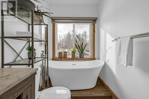 4888 Mcmartin Street S, South Glengarry, ON - Indoor Photo Showing Bathroom