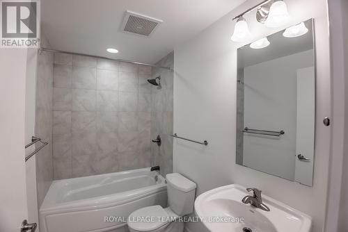 609 - 575 Byron Avenue, Ottawa, ON - Indoor Photo Showing Bathroom